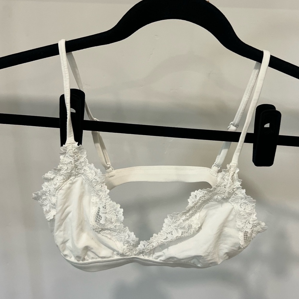 SKIMS White Lace Trim Bralette